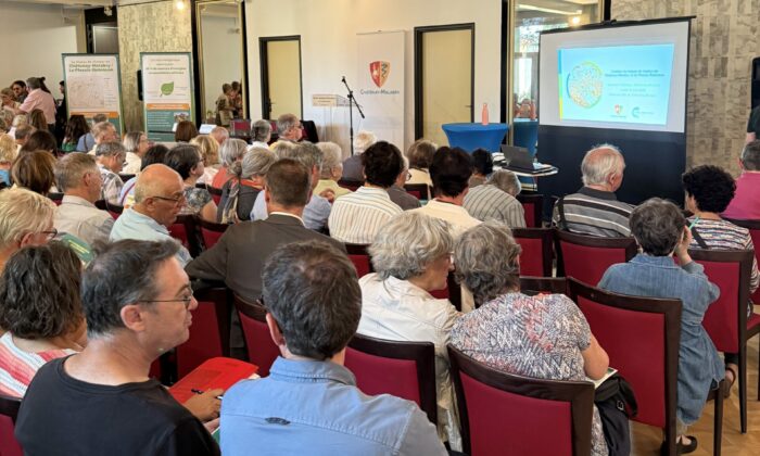 Salle comble pour la réunion publique du Réseau Terra Confort